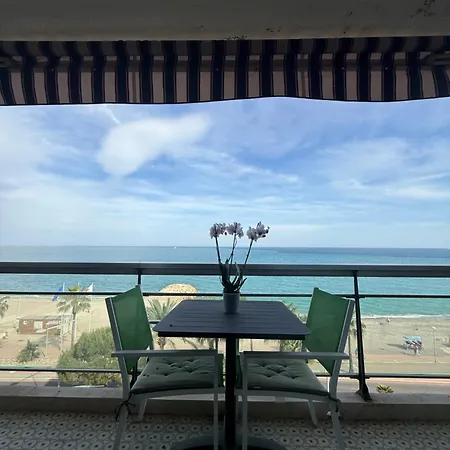 アパート Beautiful Beachfront