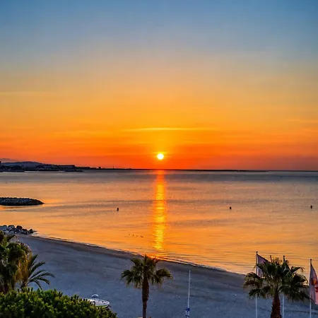 Beautiful Beachfront *